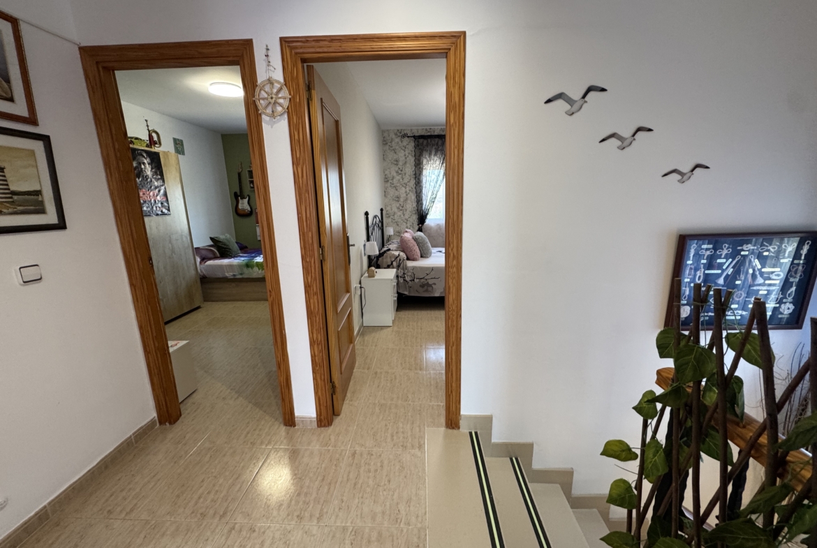 1196- Casa / Chalet adosado en venta en Calle Castelló , Calig