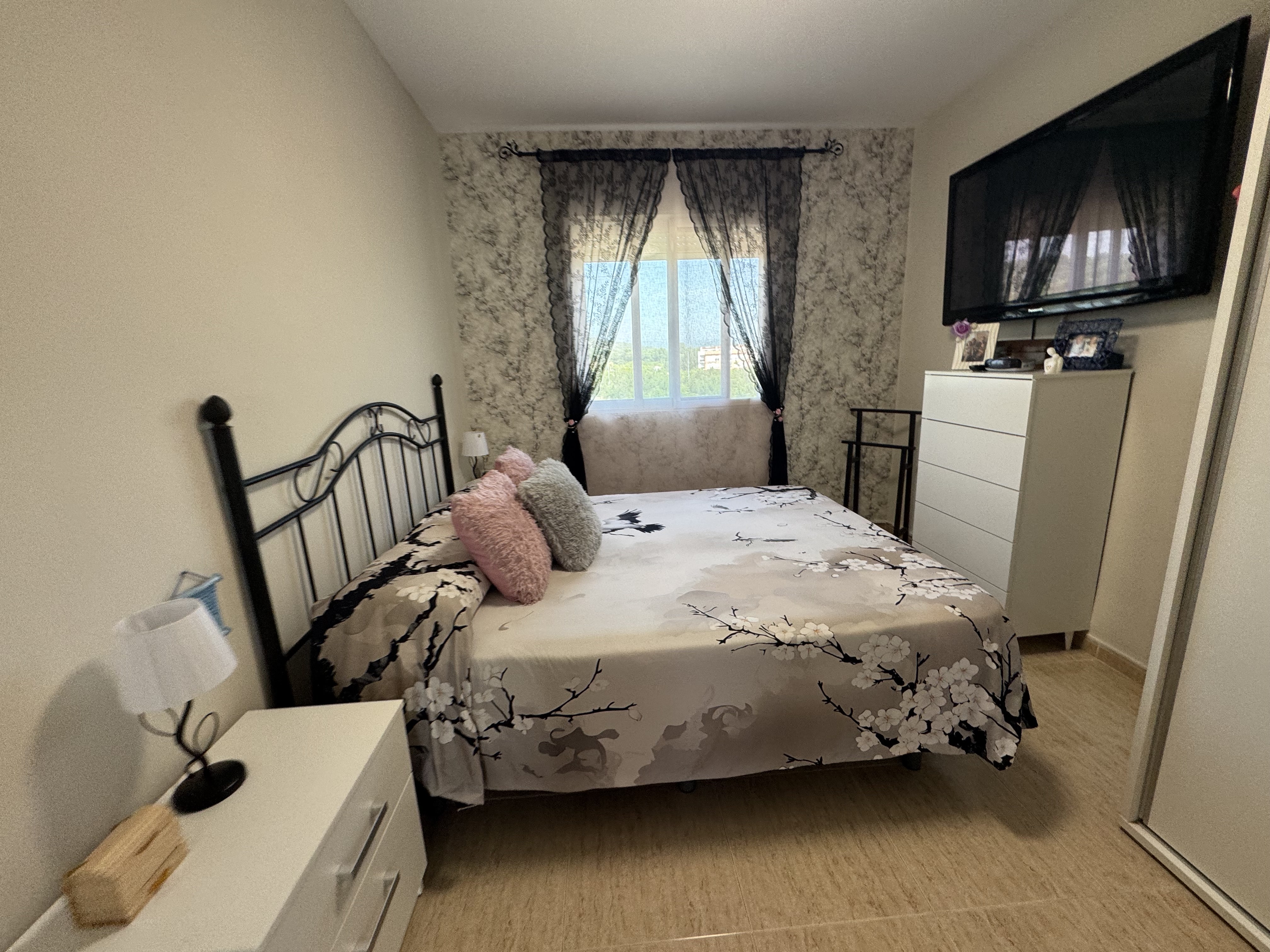 1196- Casa / Chalet adosado en venta en Calle Castelló , Calig