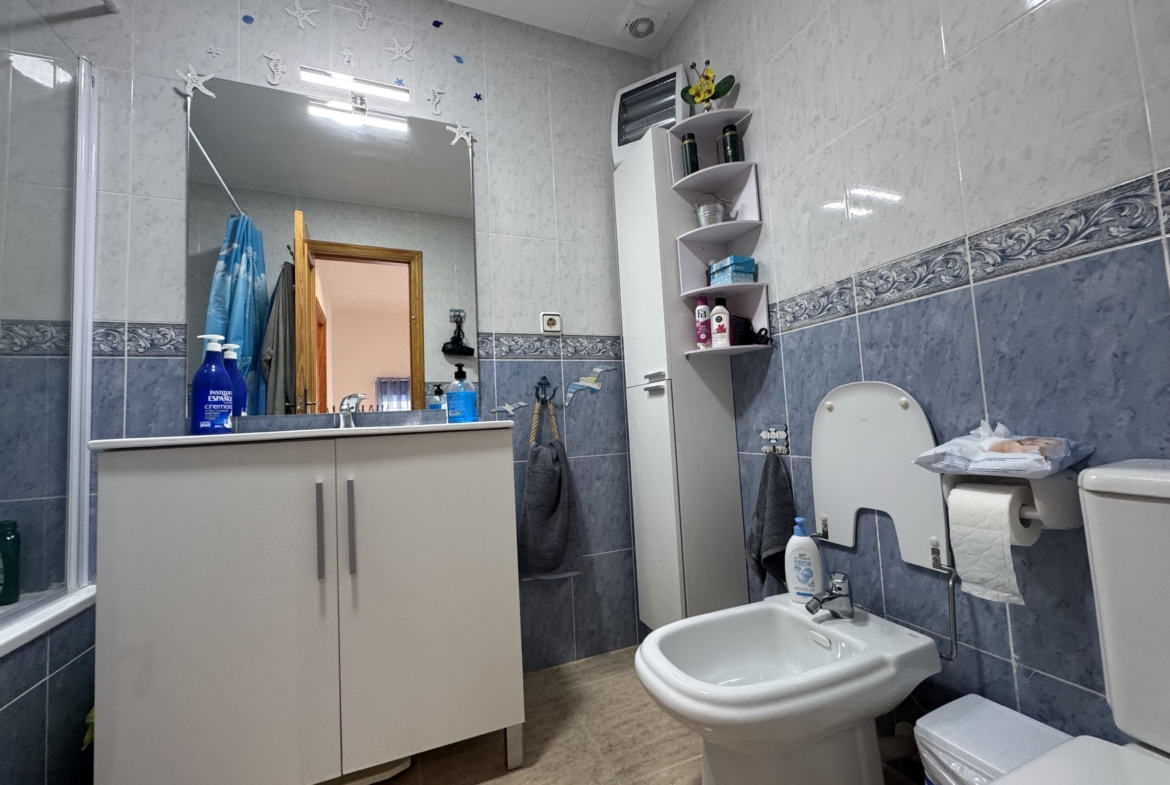 1196- Casa / Chalet adosado en venta en Calle Castelló , Calig
