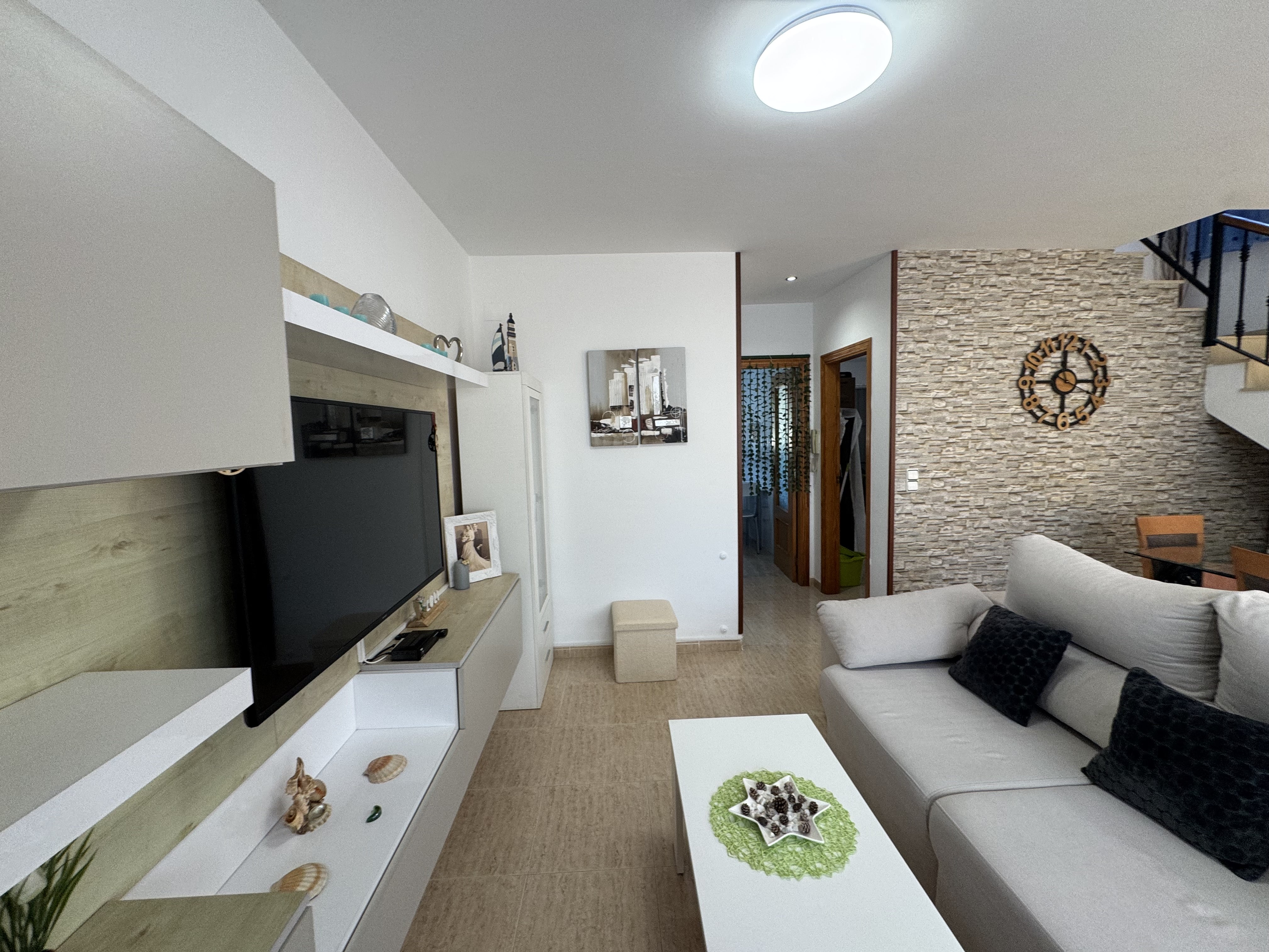 1196- Casa / Chalet adosado en venta en Calle Castelló , Calig