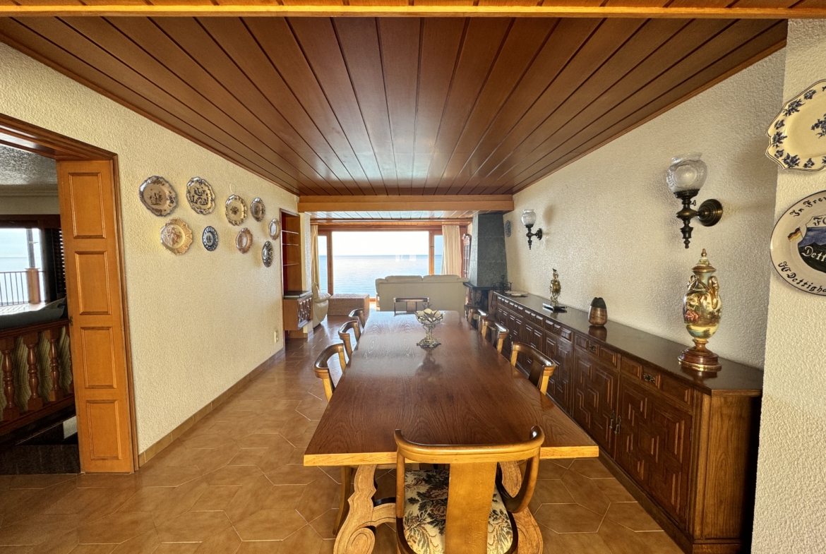 1195- Casa o chalet independiente en venta en Calle de Colòmbia