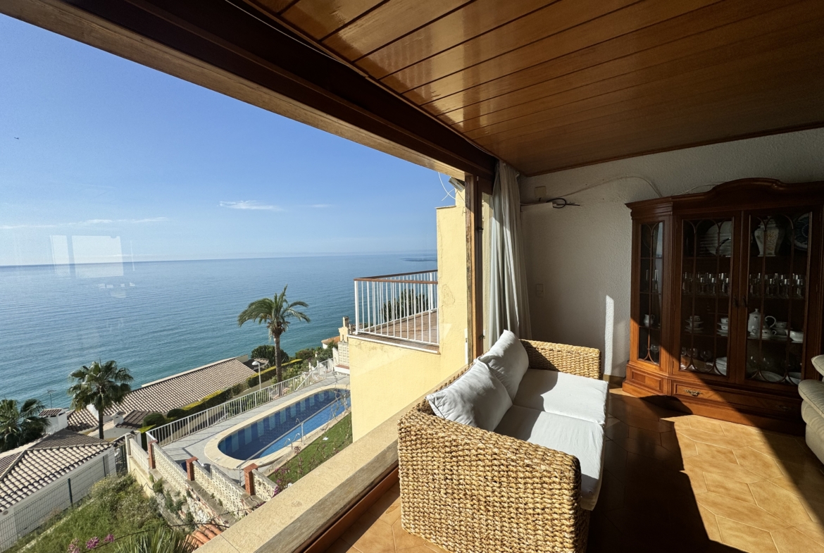 1195- Casa o chalet independiente en venta en Calle de Colòmbia