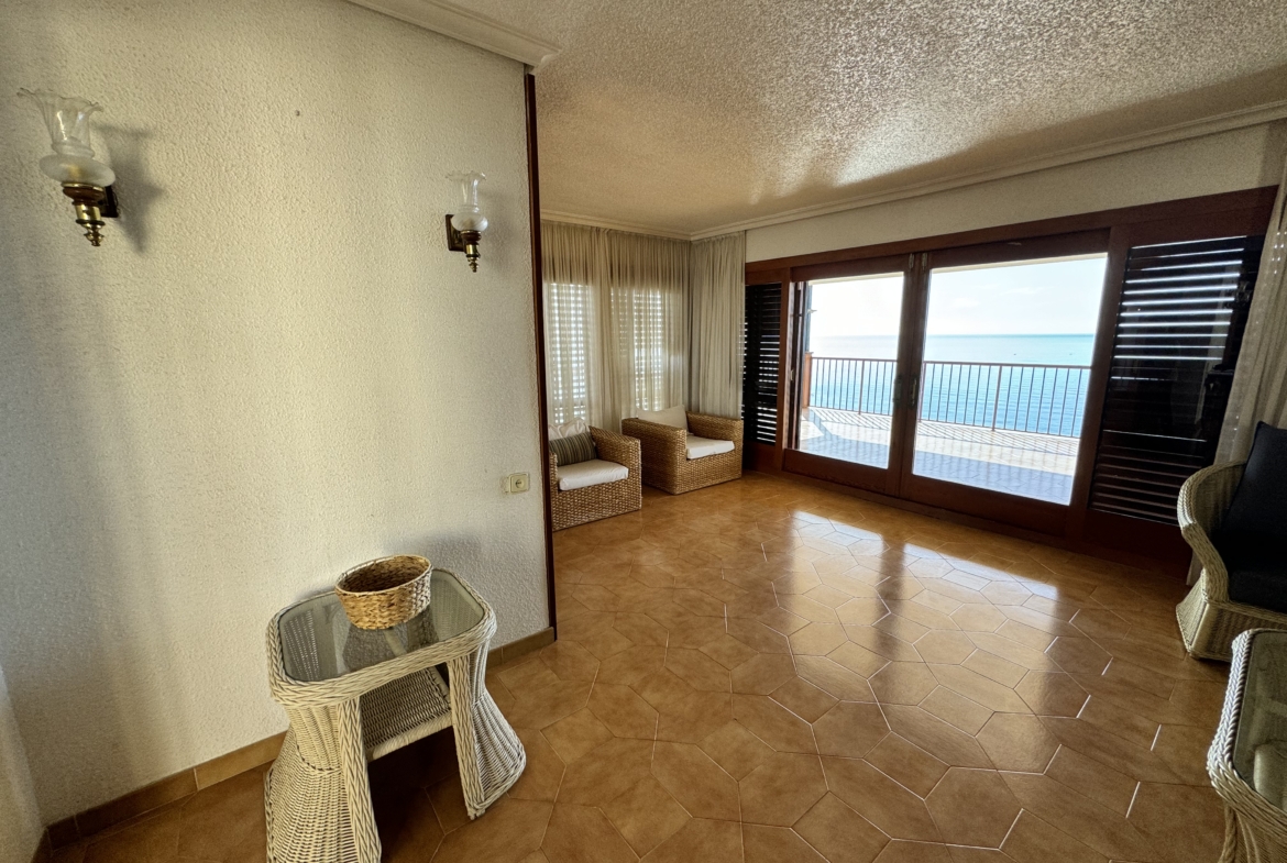 1195- Casa o chalet independiente en venta en Calle de Colòmbia