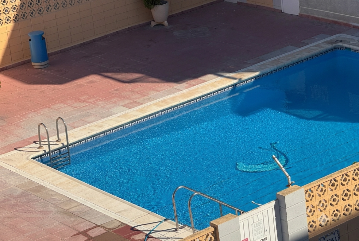 1203- Piso en venta en Hort