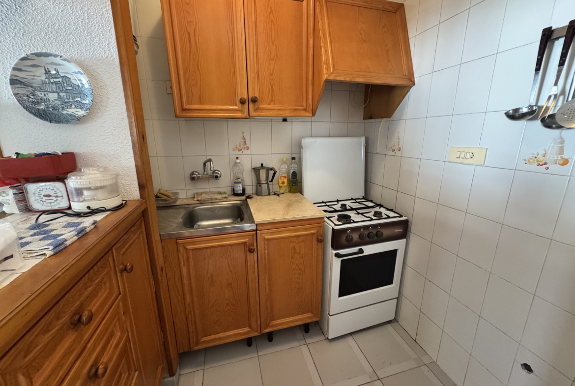 1200- Piso en venta en Calle de Teruel