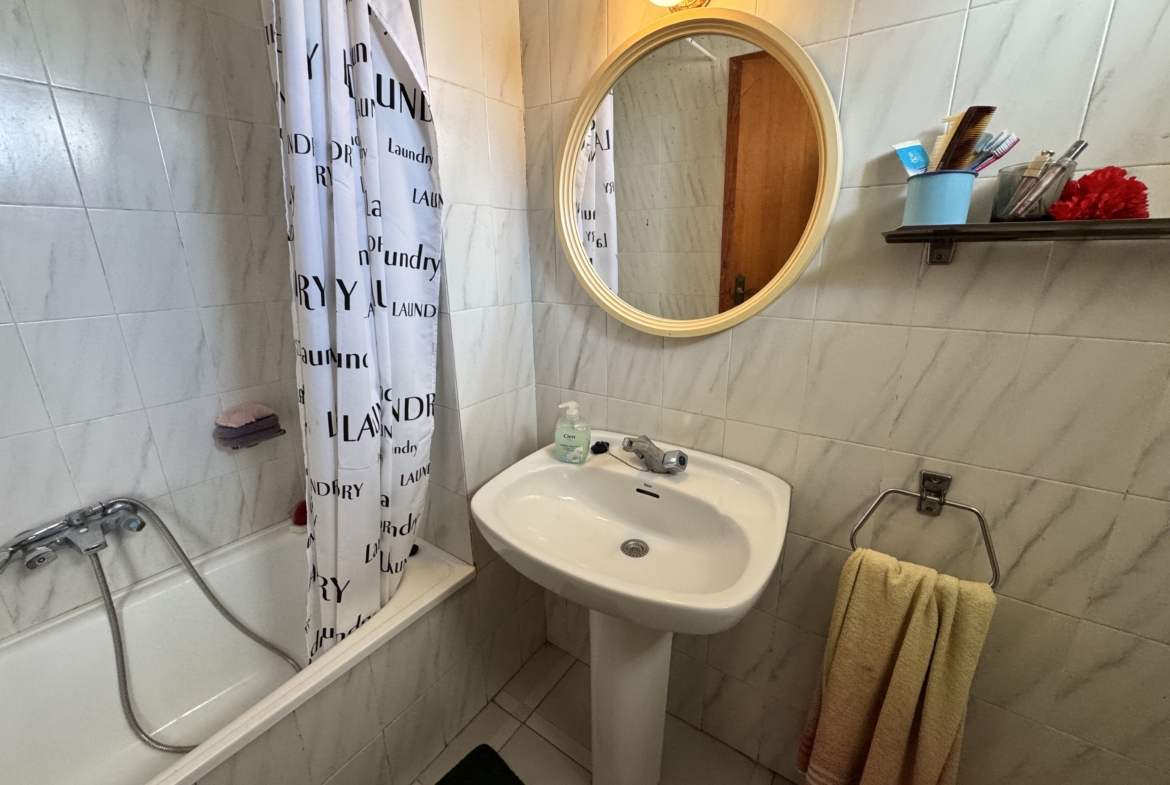 1200- Piso en venta en Calle de Teruel