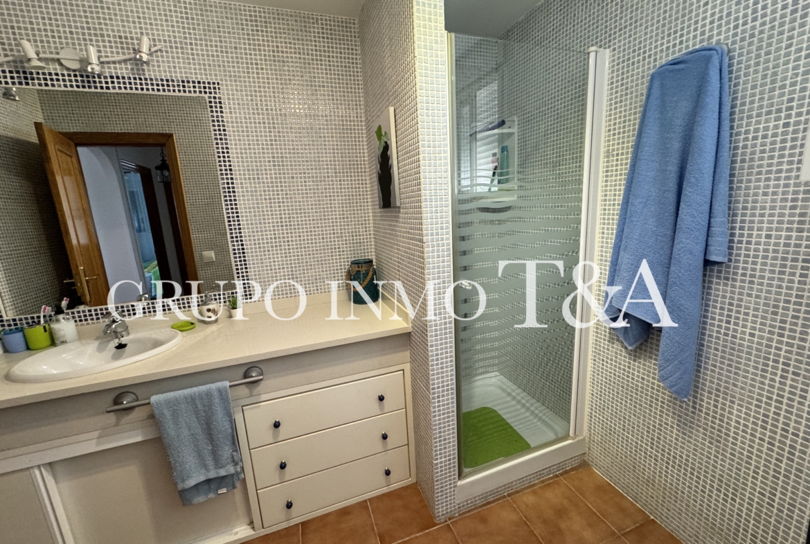 1202- Casa o chalet independiente en venta en Carretera de ľ Estación