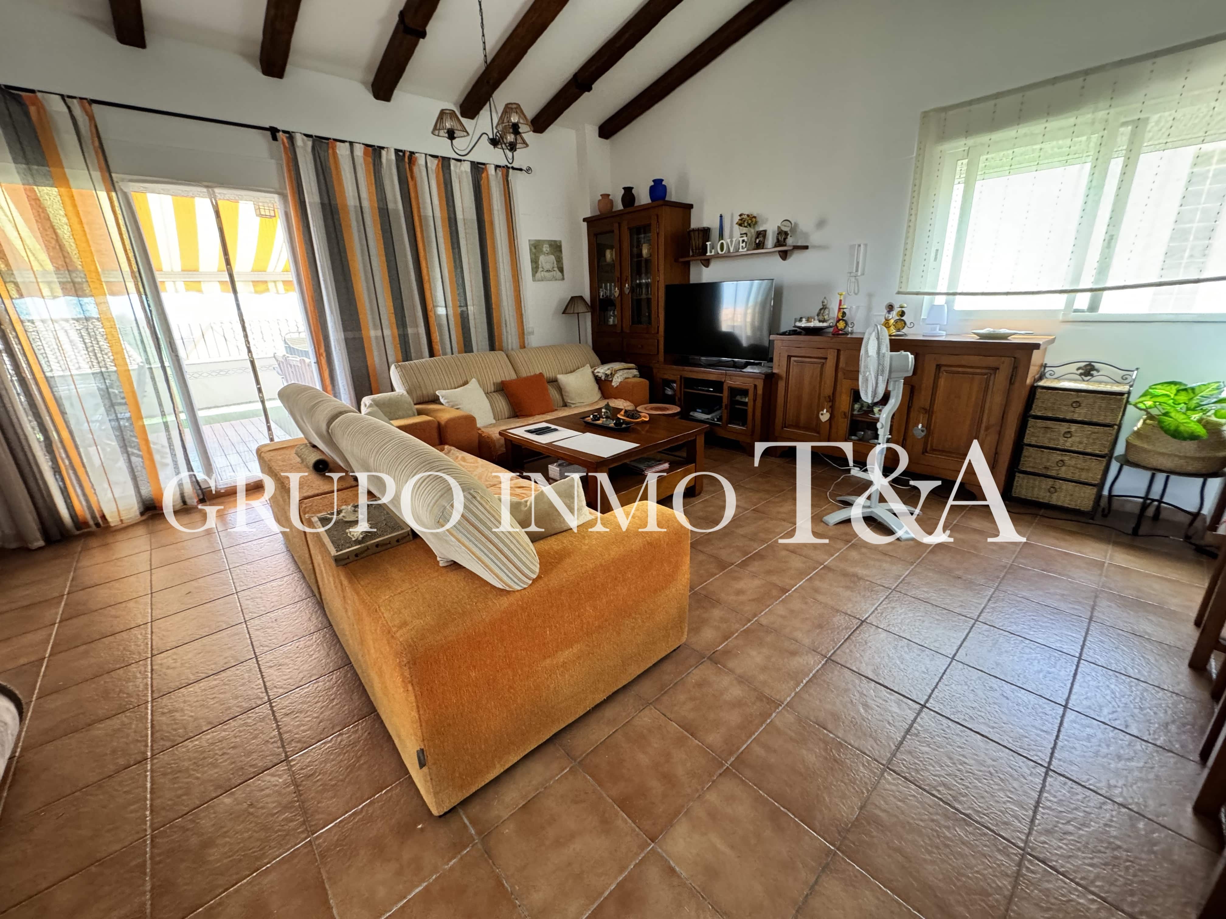 1202- Casa o chalet independiente en venta en Carretera de ľ Estación