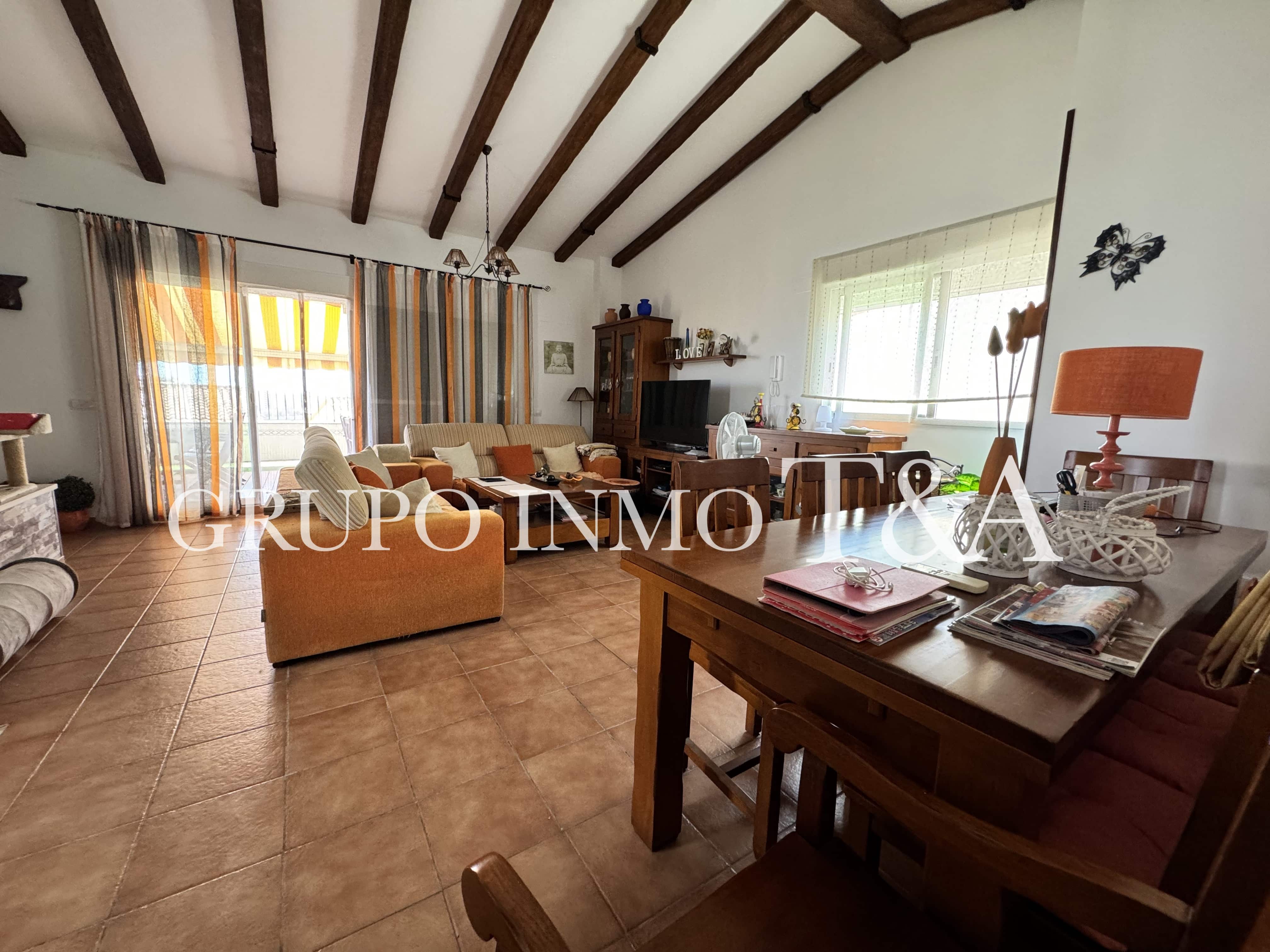 1202- Casa o chalet independiente en venta en Carretera de ľ Estación