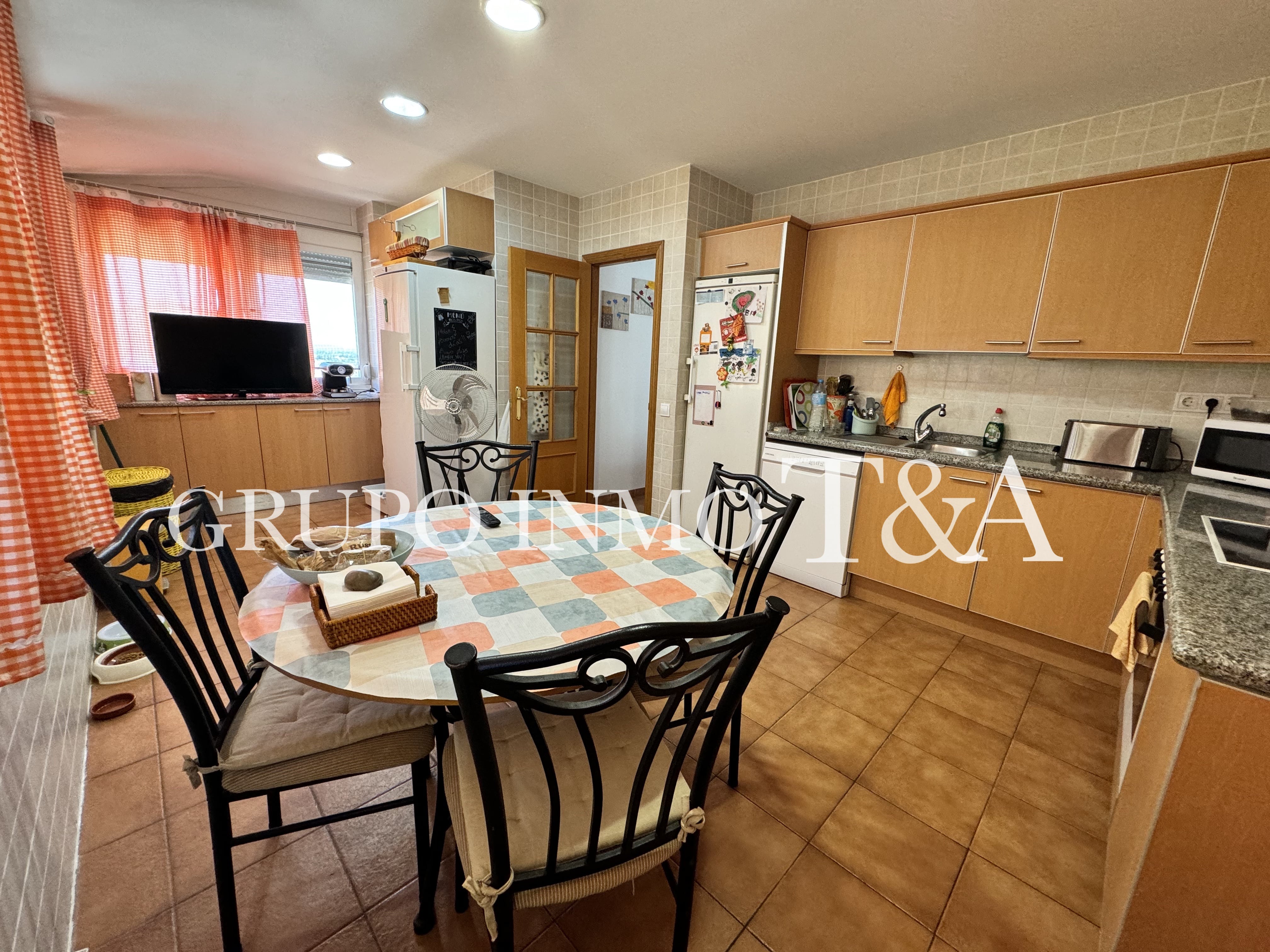 1202- Casa o chalet independiente en venta en Carretera de ľ Estación