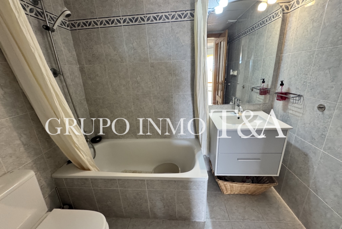1202- Piso en venta en Avenida Grecia