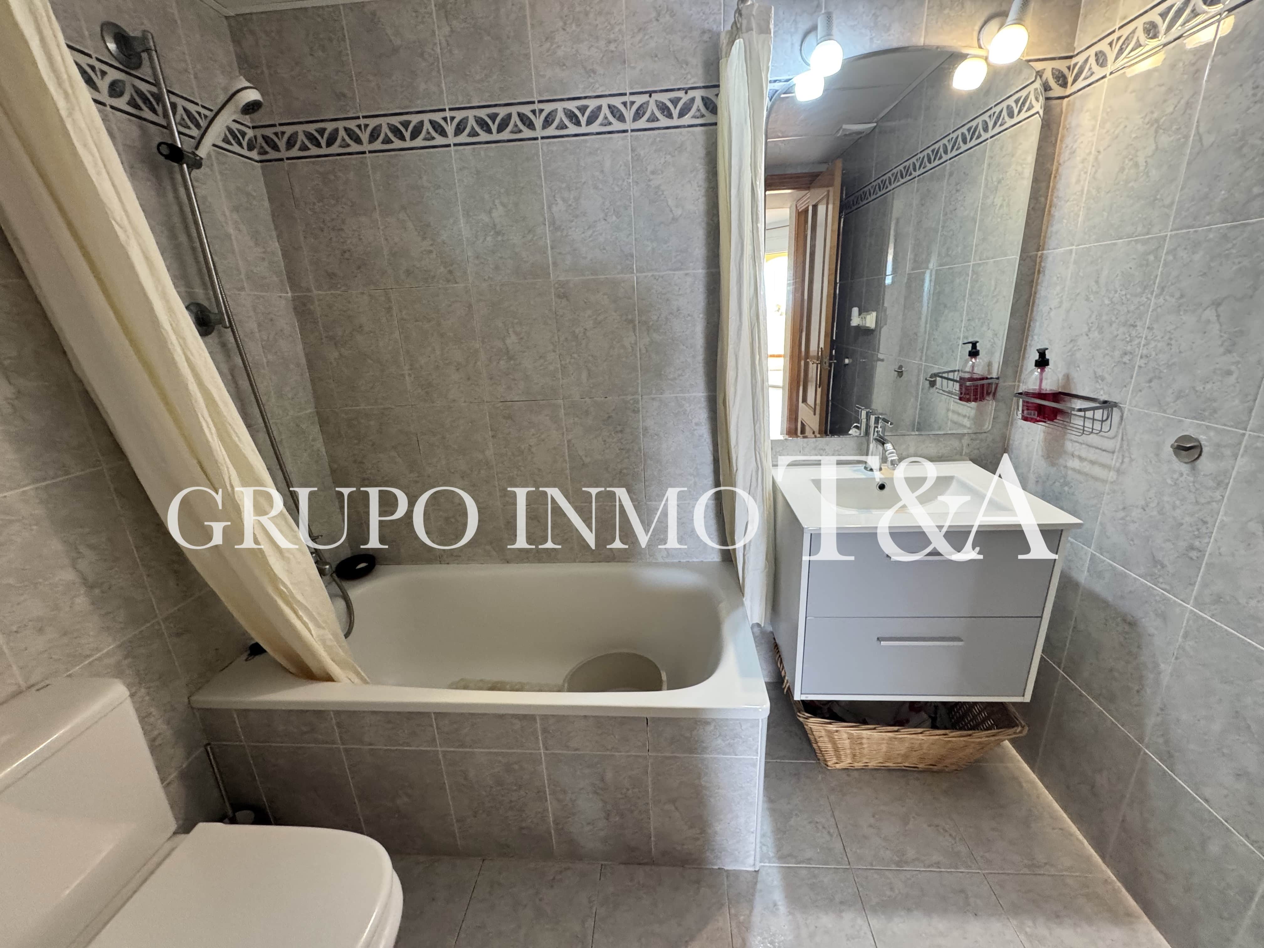 1202- Piso en venta en Avenida Grecia