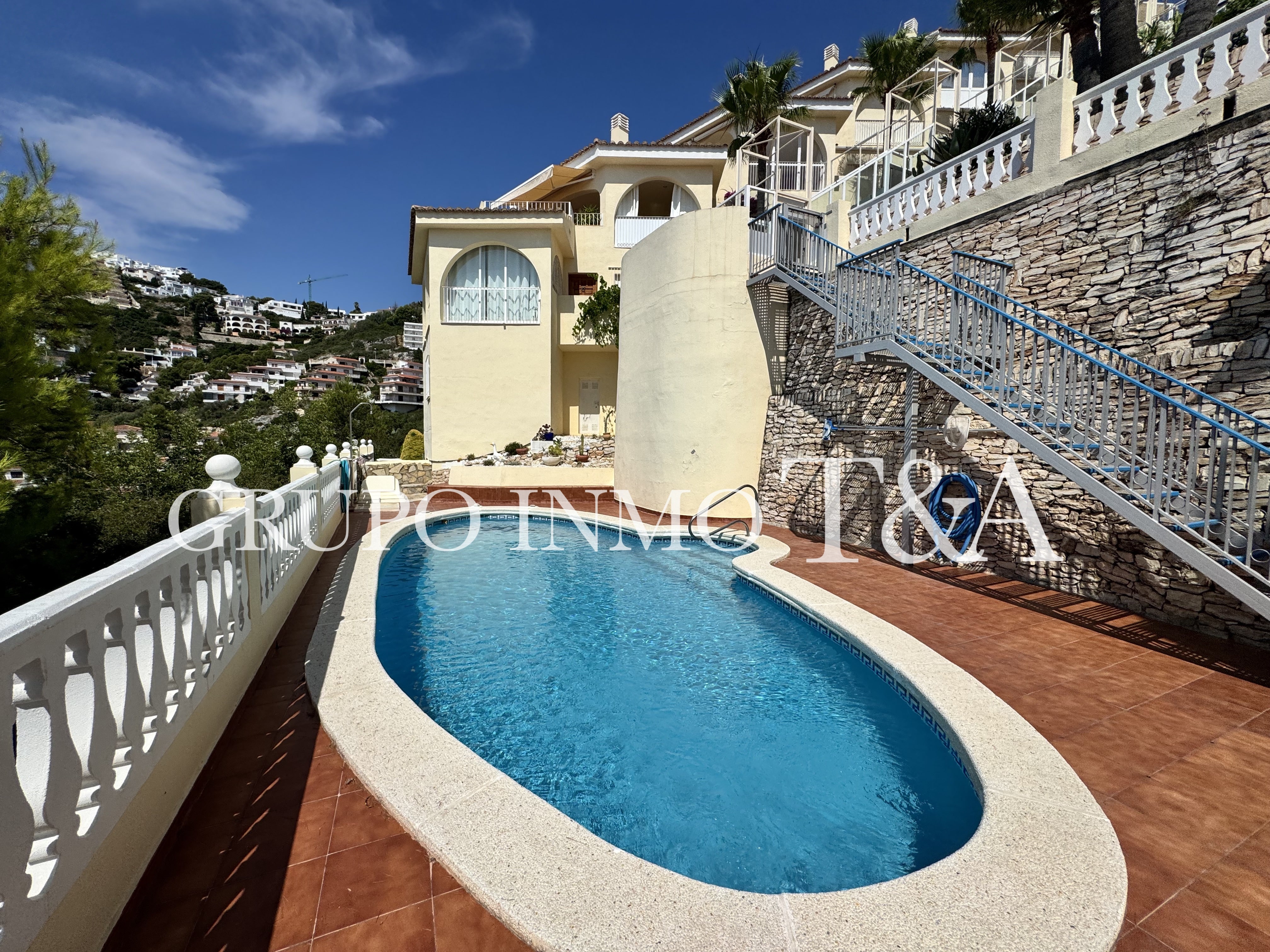 1202- Piso en venta en Avenida Grecia
