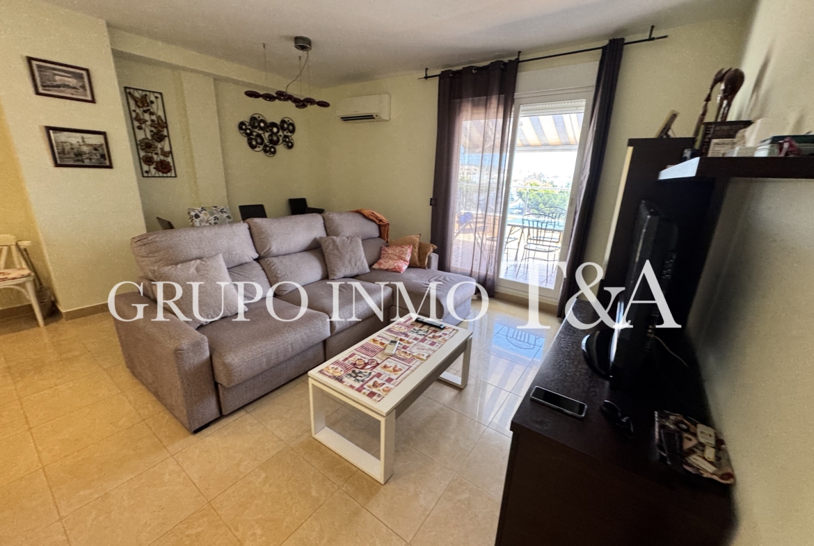 1205- Ático en venta en Calle de Gregal