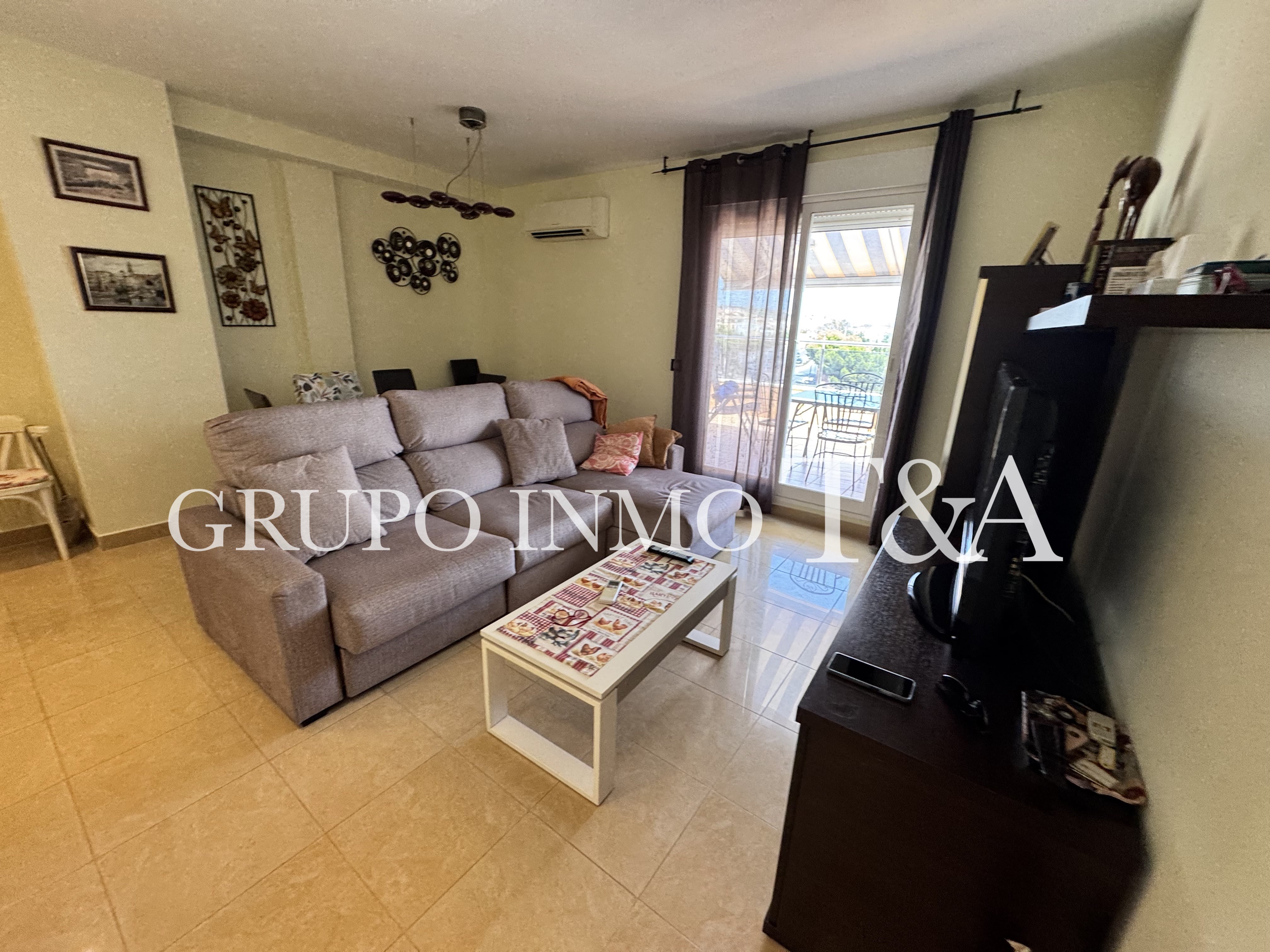 1205- Ático en venta en Calle de Gregal