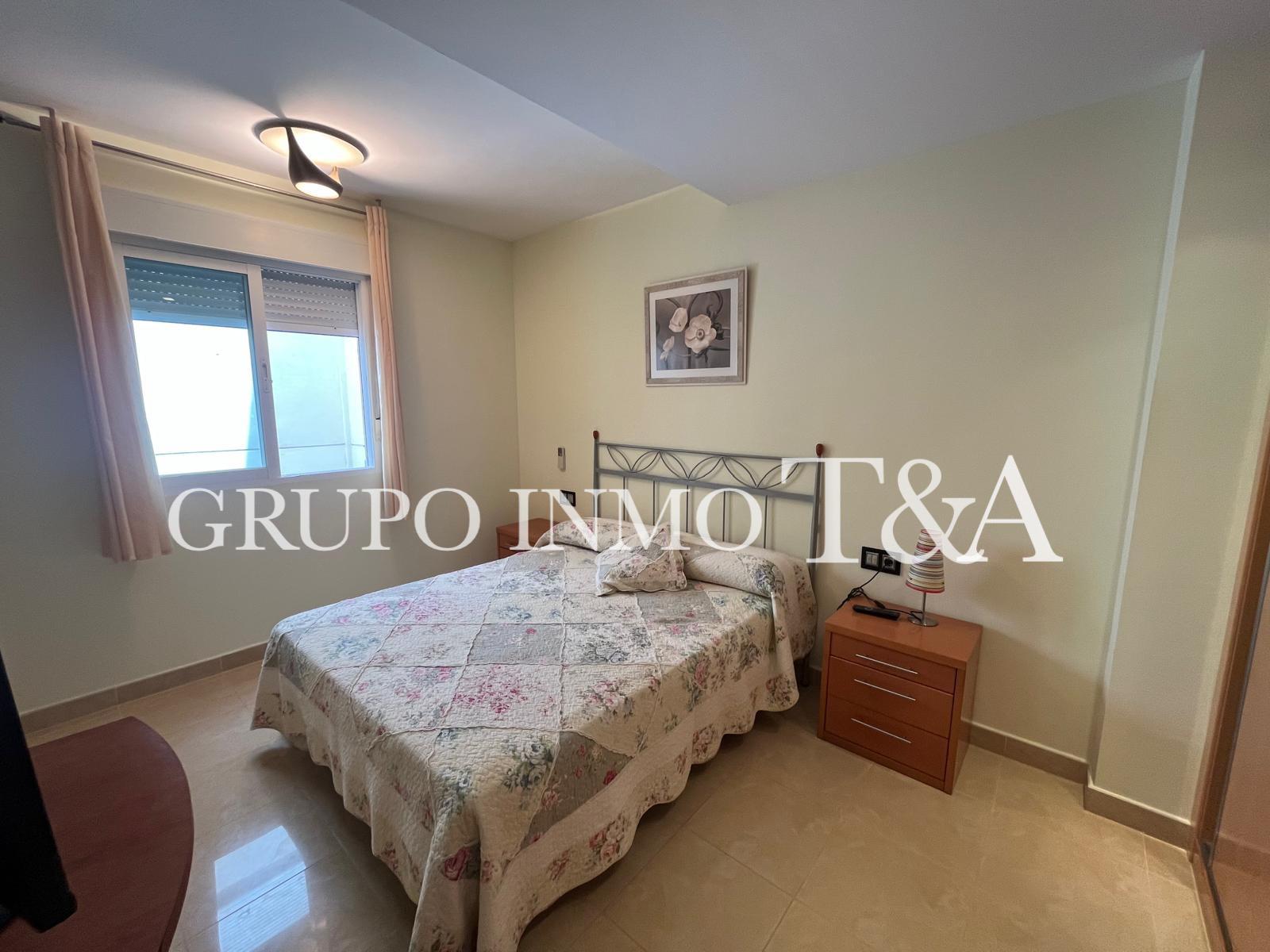 1205- Ático en venta en Calle de Gregal
