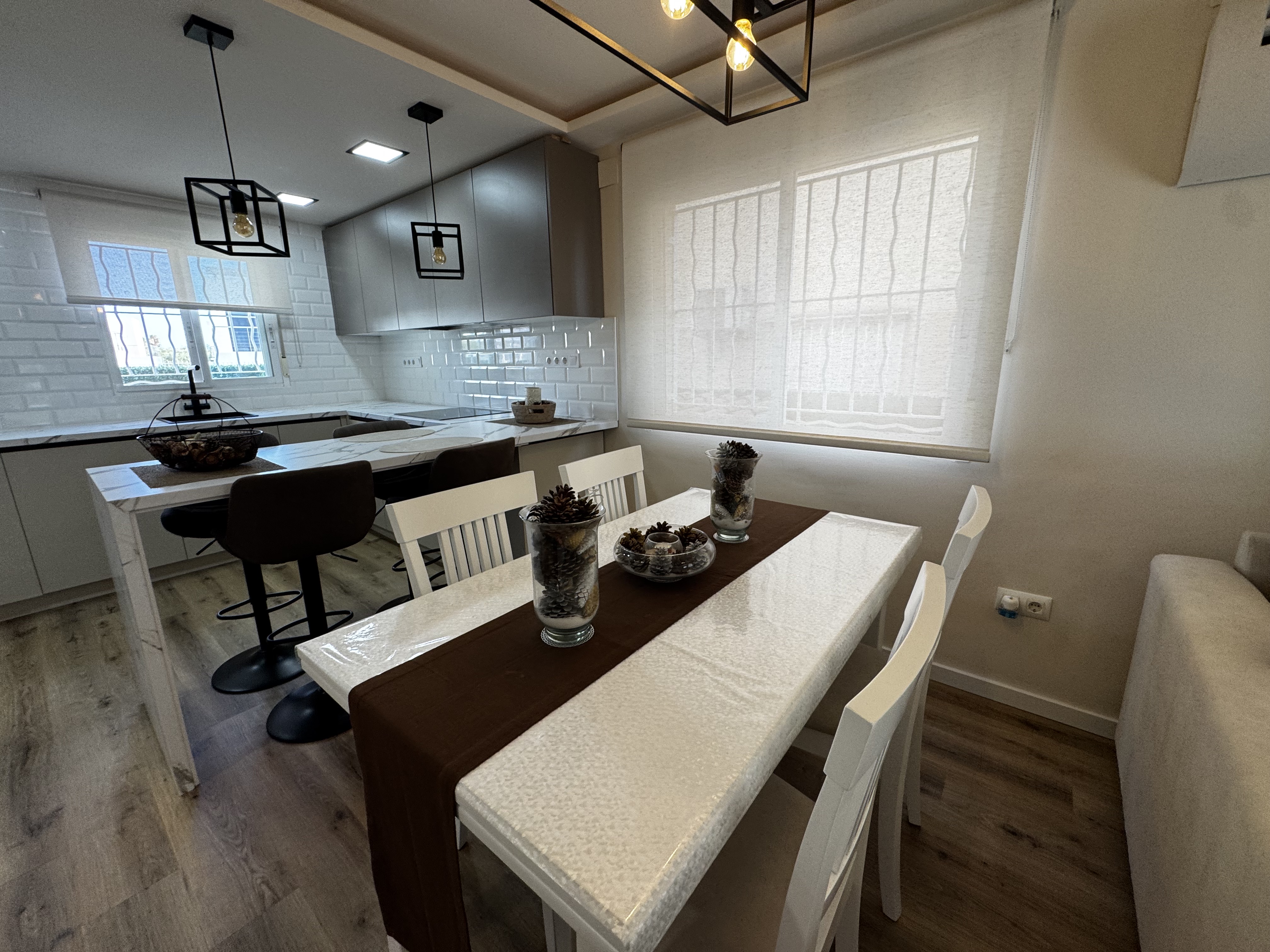 1211- Casa o chalet independiente en venta en Cervera