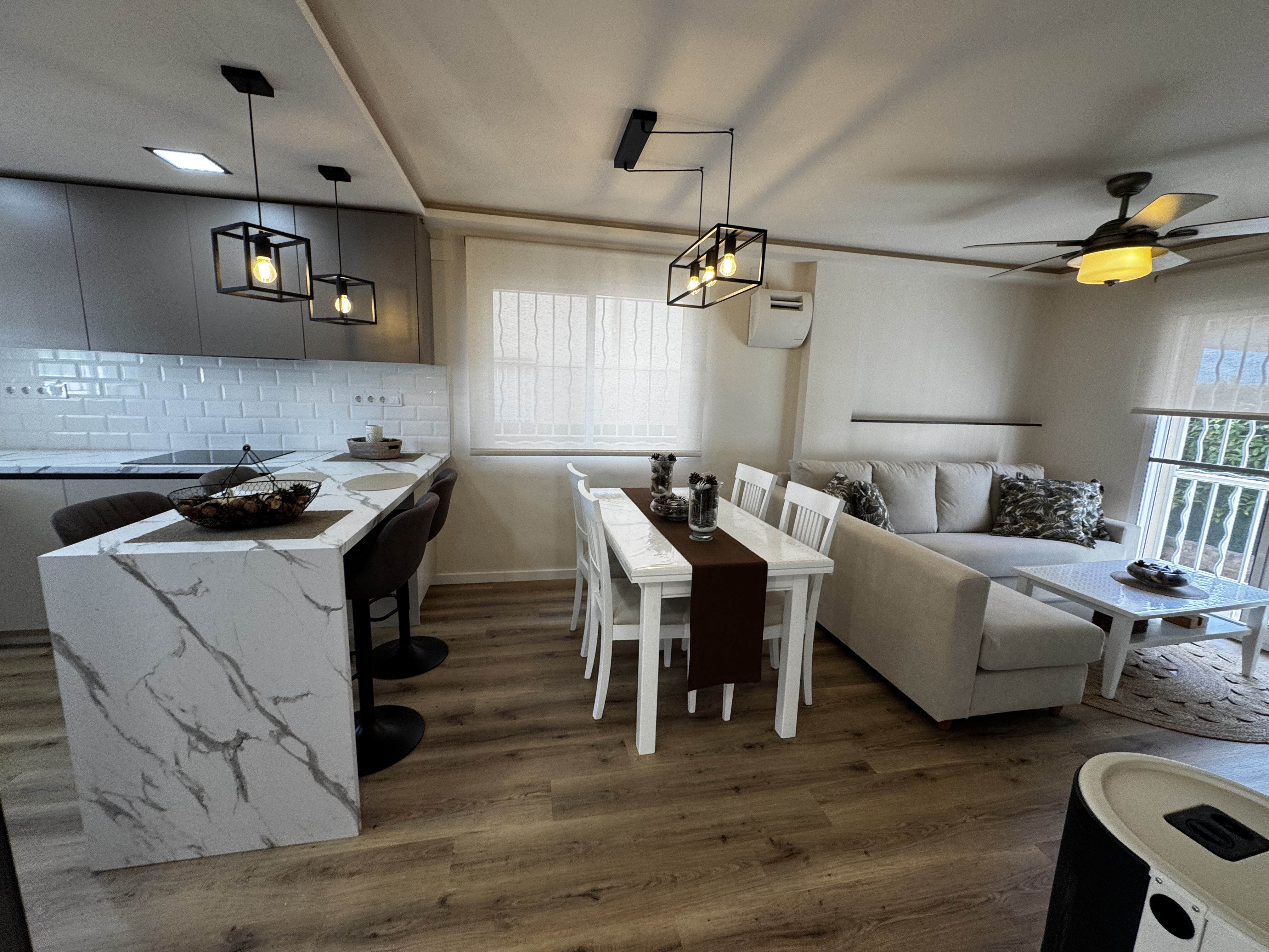 1211- Casa o chalet independiente en venta en Cervera