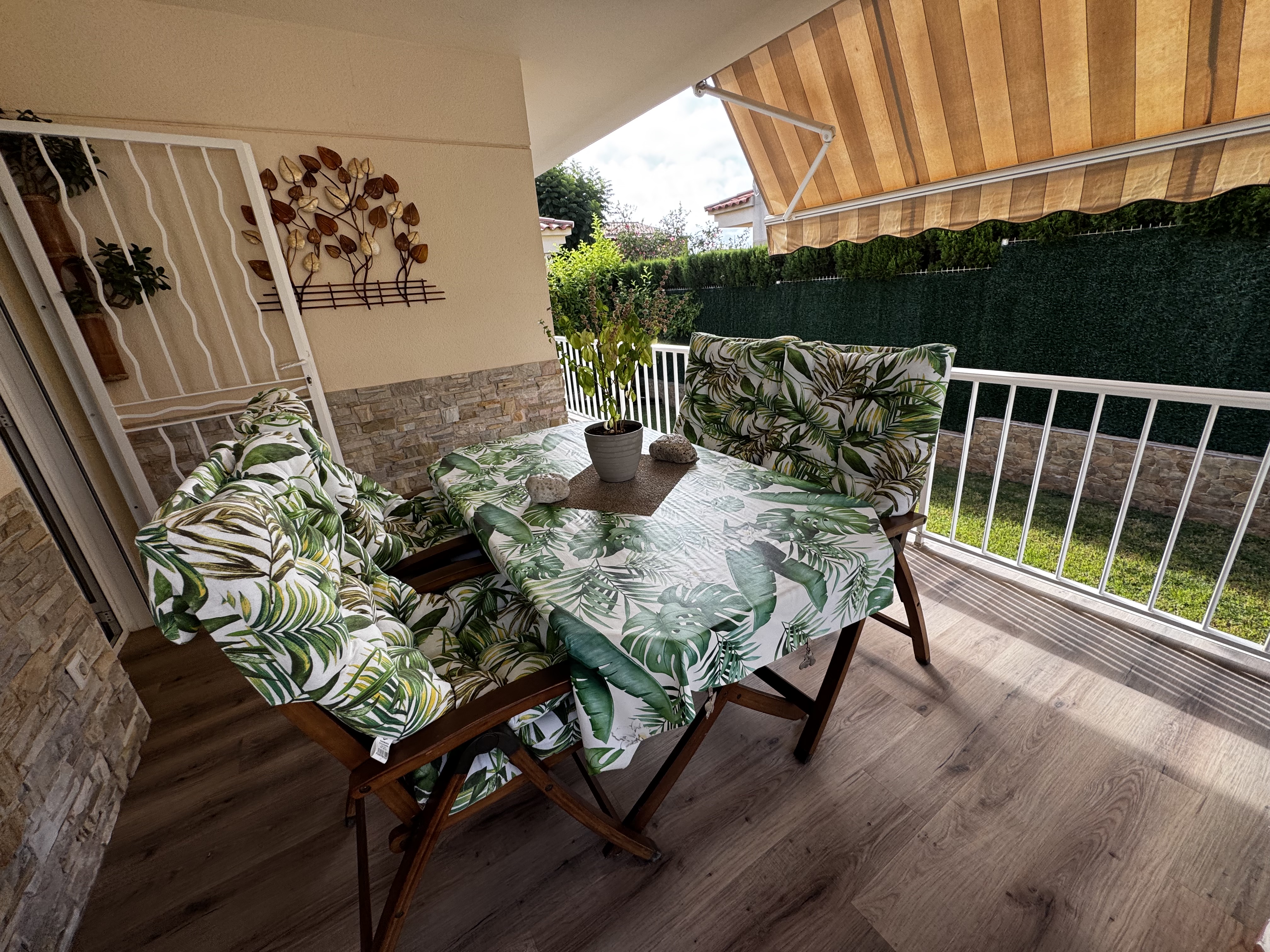 1211- Casa o chalet independiente en venta en Cervera