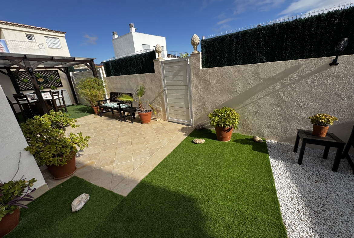 1211- Casa o chalet independiente en venta en Cervera