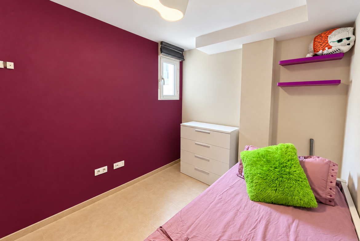 1214- Exclusivo piso de 2 dormitorios con parking y vistas a la montaña en Llandells (Peñíscola)