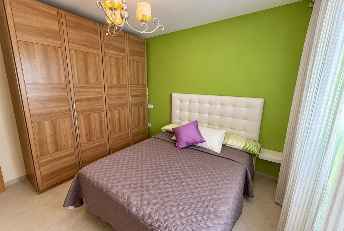 1214- Exclusivo piso de 2 dormitorios con parking y vistas a la montaña en Llandells (Peñíscola)