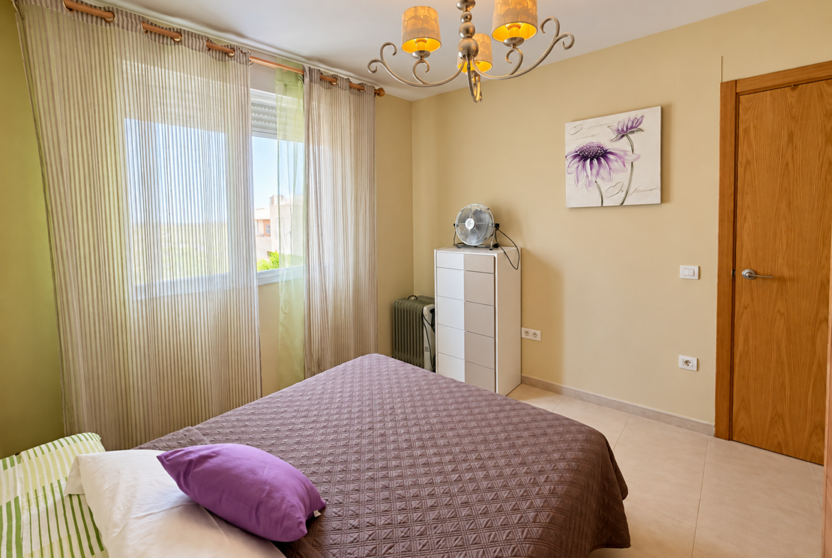 1214- Exclusivo piso de 2 dormitorios con parking y vistas a la montaña en Llandells (Peñíscola)