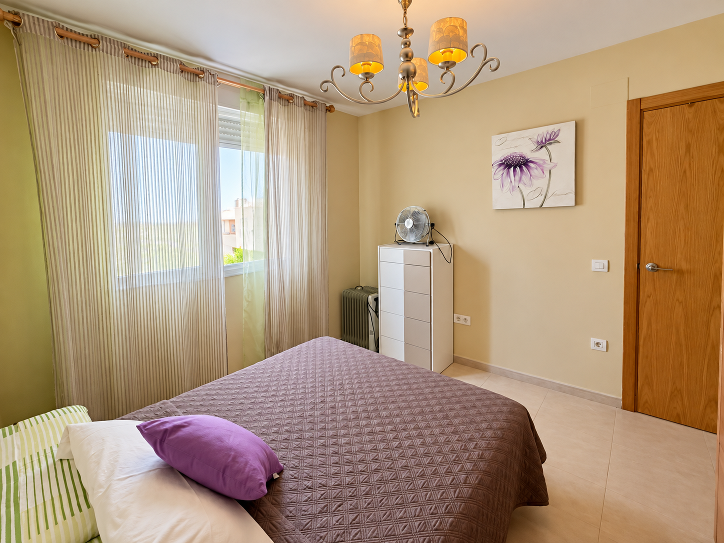 1214- Exclusivo piso de 2 dormitorios con parking y vistas a la montaña en Llandells (Peñíscola)