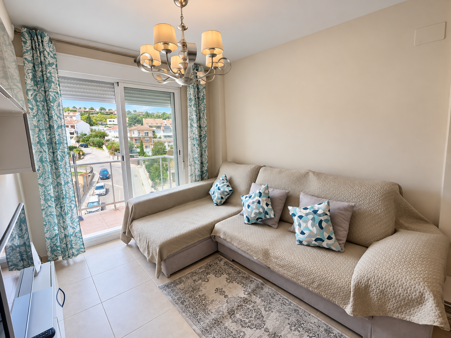 1214- Exclusivo piso de 2 dormitorios con parking y vistas a la montaña en Llandells (Peñíscola)