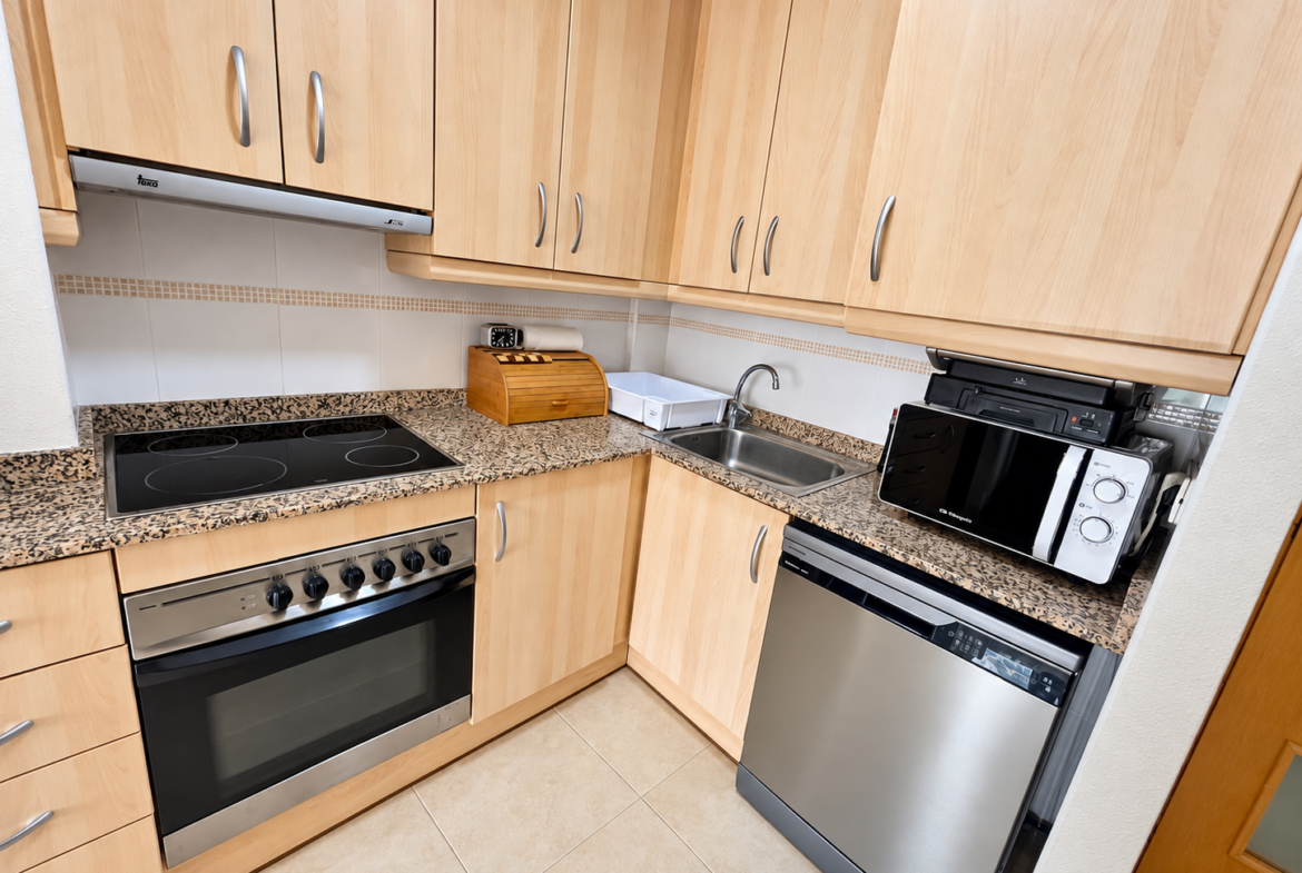 1214- Exclusivo piso de 2 dormitorios con parking y vistas a la montaña en Llandells (Peñíscola)