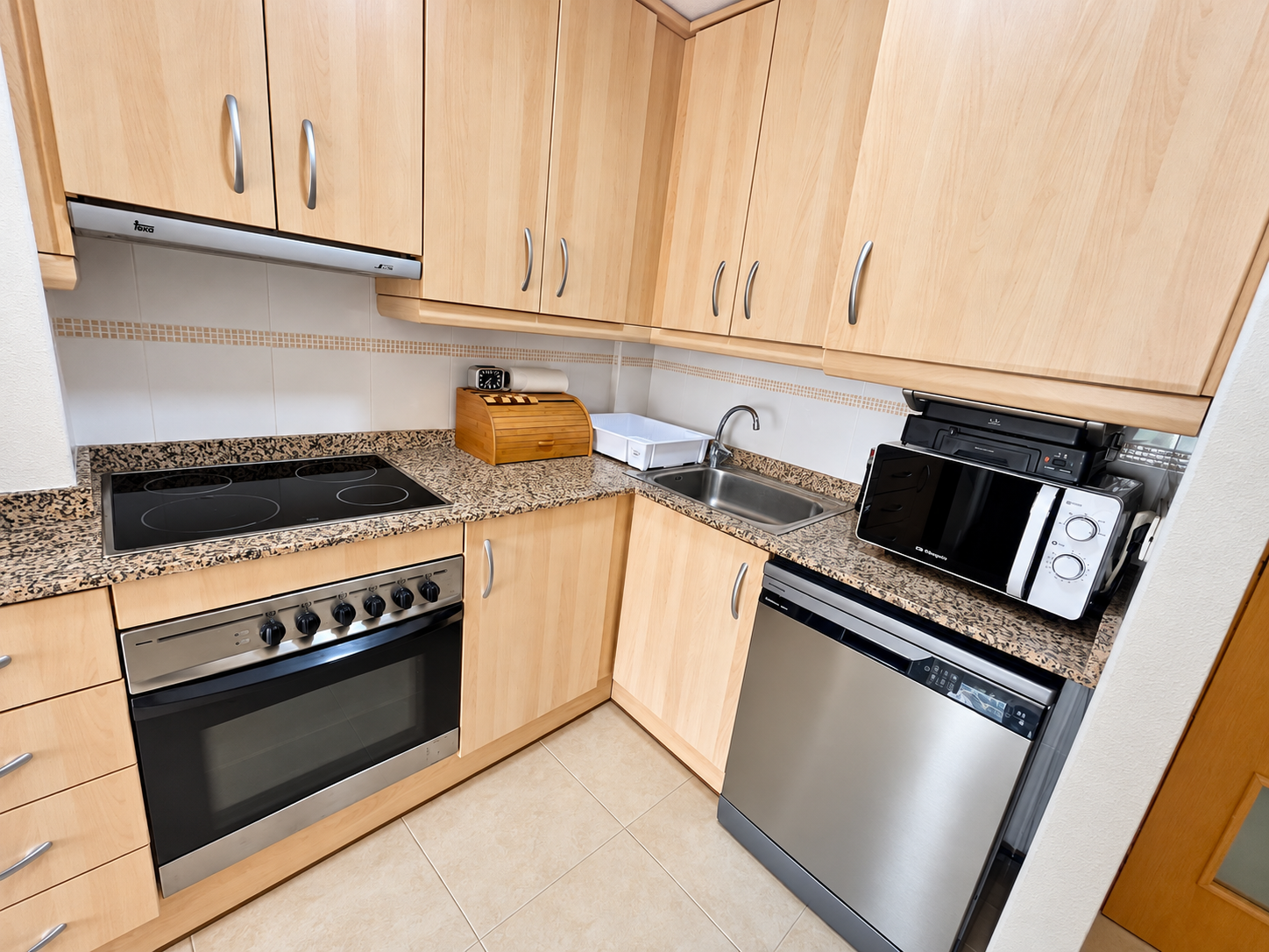 1214- Exclusivo piso de 2 dormitorios con parking y vistas a la montaña en Llandells (Peñíscola)